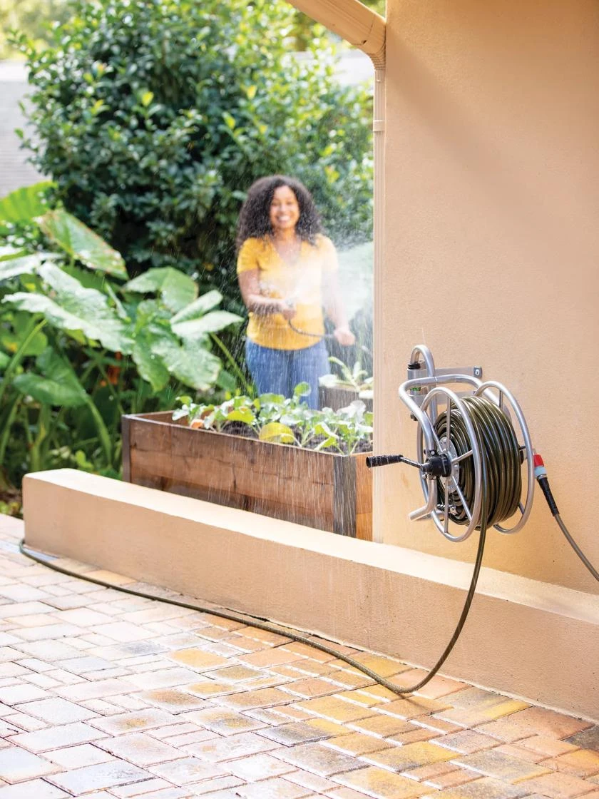 Mounted Lifetime Garden Hose Reel - Image 2